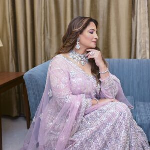 Rakshanda Khan Instagram - "Close your eyes
Fall in love
Stay there "

#blushpink #ootd #fashionista #ethnicwear