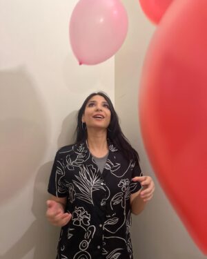 Ramsha Khan Instagram - Swipe for a birthday surprise! 

Thank you for all the birthday wishes they mean the world to me. ♥️♥️♥️