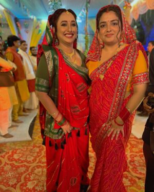 Rani Chatterjee Instagram - आम्रपाली सेट पर आई और इतना हंसा कर गई कि मैं अपने पैरों का सारा दर्द भूल गई पगली है ये Love you 🥰 @aamrapali1101