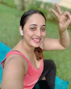 Rani Chatterjee Instagram - gradual recovery #positive