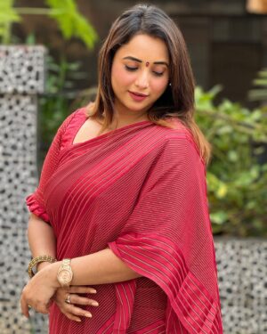 Rani Chatterjee Instagram - तस्वीर कहती है दिल का हाल #aboutlastday #sareelove #ranichatterjee