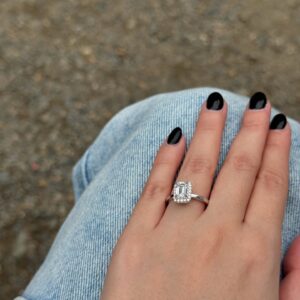 Ranty Maria Instagram - my dream ring… and i’m blessed. 🖤🤍