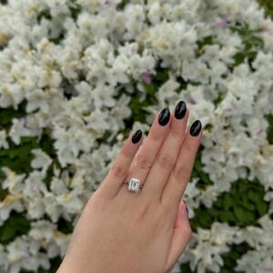 Ranty Maria Instagram - my dream ring… and i’m blessed. 🖤🤍