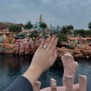 Ranty Maria Instagram - my dream ring… and i’m blessed. 🖤🤍