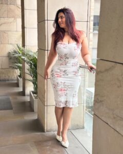 Actress Rasha Kirmani HD Photos and Wallpapers January 2025