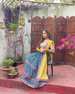 Rasha Thadani Instagram - What a wild ride it’s been. The best years of my life. I couldn’t be more thankful for all the love I’ve been receiving for Janaki. Thankyou for those who watched and loved Azaad. Shooting for this film had been so special and completely irreplaceable. Thankyou for all the feedback as well, taking it into account, working on my craft and will work harder for the next endeavour. Lots of love, Rasha❤️