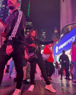 Rasika Vengurlekar Instagram - Yehhhh.. Newyork It is ✨💃❤️

#newyorkcity #timessquare #mhjliveinusa #MHjtour #mhjrocks #nyc