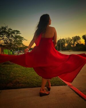 Rasika Vengurlekar Instagram - All I know about Love is just Because of You ✨

#ishqhai #redaesthetic #redconfidence #passionatered
#laalishq #laalmalaal #laalmeredilkahaal 😂 #MHjive #usacanadatour 2024 #rasikavengurlekarofficial 

pc : @namrata_rudraaj 🌼