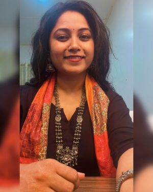 Rasika Vengurlekar Instagram - 🪁मकरसंक्रांतीच्या हार्दिक शुभेच्छा🪁
 
गोड बोला .. खरं बोला .. प्रेमाने बोला .. ✨💕