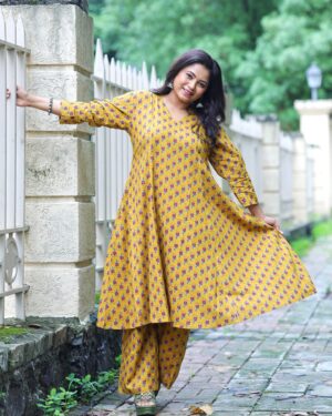 Rasika Vengurlekar Instagram - New coord set! 

Dress code : ARV-001 
• available in all sizes 

In frame : @rasikavengurlekarofficial ❤️
MUA : @pranali_makeup 
Earrings : @exquisitedagine 
Shot by : @joshiamey7 
Styling : @styled_by_shweta