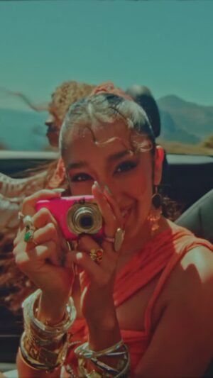 Raveena Aurora Instagram - ‘sun don’t leave me’ music video (dir. by @donavon.mp3 & me) 🥹 Sun don’t leave me is a song about the grief of witnessing a decaying earth, and wanting to hold onto as many beautiful sunsets and moments in nature as possible. larger than its ode to earth, it’s a song about grief and how to antidote to grief is deep, deep presence . I was filming this video around the time of a lot of personal chaos and grief and the lyrics all felt like a strange oracle in that moment. Songs always have a way like that . I hope you love sun dont leave me as much as I do ❤️ 

Written & Performed by Raveena, Aaron Liao @liaosauce and Josh Grant @badhombredelasalsa , with drums from @_likeminds_ 

Song Produced by Josh Grant & Aaron Liao @badhombredelasalsa @liaosauce 

Mixed by @kaylareagan_ 
 
Mastered by @hectorvegamasters 

Director - Raveena & Donavon 

Director of Photography - Donavon @donavon.mp3 

Producer- Donavon, Bobo Matjila @donavon.mp3 @bobos.void 

Executive Producers- Raveena Aurora, Ramya Velury @ramyavelury 

1st AC - Norbert Kelvin 

Hair - Justine Alexander @justine_nomz 

Makeup - Michelle-Lee Collins @magicalmishelle 

Nails - Marina-Joy De Mink @marinajoydemink 

Stylist - Khanyisile Masina @coco.ai__ 

Styling Assist by @sedi22000 

Edit, Color & Post - Donavon @donavon.mp3 

Management- Ramya Velury @ramyavelury