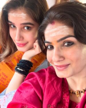 Raveena Tandon Instagram - Pashupati, also an incarnation of Shiva is the “lord of the animals”. The earliest claimed evidence of Pashupati comes from the Indus Valley civilization (2500 BCE to 1750 BCE), where the Pashupati seal has been said to represent a proto-Shiva figure.

Humans over the years in their greed, have decided that the earth belongs only to them. Any other life form is to be eliminated unless it serves some monetary function. For every Hindu and Shiva Bhakt out there, who drives dogs away from societies, temples and office buildings, calling them impure and a menace, I like to remind them that they are driving away the one who was placed there to protect them and ensure that they have no fear. Only then will there be space for bhakti in their hearts.

We know it pleases a man more if you buy a gift for some he loves than buying it for him. This Mahashivratri pledge to feed a dog for as long as you can afford to. You’ll have acknowledged that you are just one form of many and humility is the start of the journey to find the Lord within. || Om Namah Shivay || ( this beautiful piece has been written by Mrinalini Khusape for PawPerfect , I have quoted her as this is so beautifully written) 
Our latest  rescue for Rudra Foundation,  thank you picking up this baby. @vantara  @_thedogmother #drmanilal