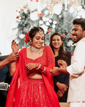 Rebecca Santhosh Instagram - Happy ENGAGEMENT ANNIVERSARY 🫂♥️
Happy Valentine’s Day 🎀