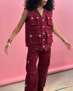 Regan Aliyah Instagram - stopped by @buzzfeed today. it’s been a wild week and all i can say is thank you for the love.