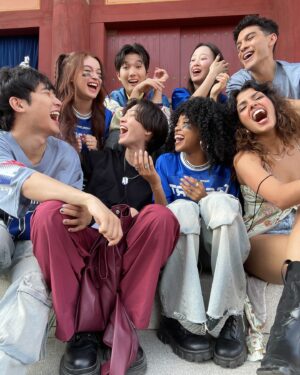 Regan Aliyah Instagram - xo kitty season two is out. forgive juliana for episode two. love u xoxo