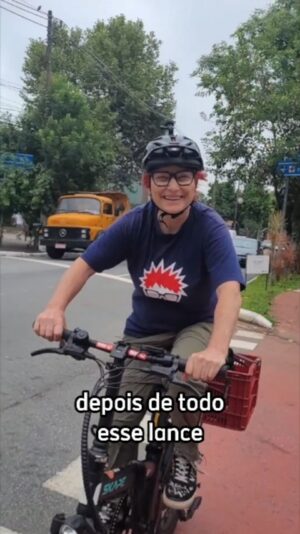 Renata Falzoni Instagram - Depois de algumas semanas em recuperação, voltei a pedalar! Ainda preciso tomar certos cuidados, fui num ritmo bem tranquilo e de bicicleta elétrica, mas o sentimento é de alegria de infância, sabe? ❤️🚴‍♀️❤️