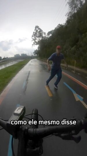 Renata Falzoni Instagram - Basta de assaltos na Ciclovia do Rio Pinheiros e no Parque Bruno Covas! A violência nesses trechos é recorrente e não pode ser normalizada. Nosso gabinete agiu com três medidas — e já temos resultados.

Patrulhamento permanente – Cobramos, por meio de ofício ao Secretário de Segurança Pública do Estado a volta do patrulhamento. Nesta tarde, a Polícia Militar anunciou a Operação Matricial, com rondas de motos e bicicletas na ciclovia. Seguiremos na cobrança para que o serviço seja permanente e aconteça também no Parque Bruno Covas.

Ainda aguardamos respostas para outras duas demandas essenciais:

Câmeras de segurança – Ofício enviado à Prefeitura cobrando urgência na instalação de equipamentos integrados ao sistema Smart Sampa.

Melhoria da infraestrutura – Notificamos a Farah Services, concessionária tanto na ciclovia quanto no Parque, para reforçar a iluminação e a vigilância nos acessos.

Contem comigo! Segurança para quem pedala não pode ser temporária. Seguimos na pressão para garantir soluções definitivas.