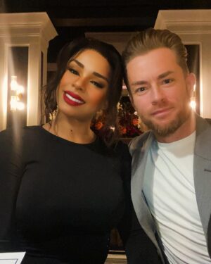 Renee Michelle Instagram - Date Night 🍷

@jamesmcurtin 

#datenight #foodie #smile #selfie