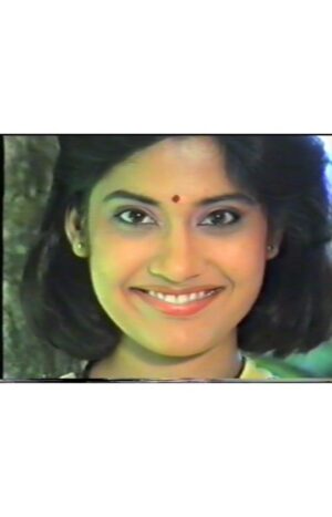 Renuka Shahane Instagram - My audition for #Surabhi where I fumbled & mumbled miserably as you all can see 😁😂 I was selected because dear #gitasiddharth and @kaksiddharth were sure of me though I wasn't 😁 I was helped along the way by a very supportive #sunilshanbag . Gratitude 🙏🏾🙏🏾🙏🏾