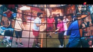 Resham Tipnis Instagram - OMG so excited 🥳🥳💃💃
आता कल्ला होणारच ! 
तो पण 'रितेश देशमुख'च्या स्टाईलने... 

“BIGG BOSS मराठी” लवकरच... 
फक्त कलर्स मराठीवर आणि @officialjiocinema वर.

#ColorsMarathi #BIGGBOSSMarathi #JioCinema #Endemolshine #BBM #ComingSoon
