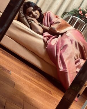 Reshma Muralidharan Instagram - Dear Everyone,

I want to take a moment to address the sudden ending of Nenjathai Killathe. It was never in our plans to conclude the show this way, and we truly understand the disappointment it has caused. The entire team—directors, writers, technicians, and fellow actors—put their heart and soul into this project, and it was more than just a show for us; it was a journey we deeply cherished.

Unfortunately, due to unforeseen circumstances, we were unable to continue. A television show is not just about one person; it is the hard work of hundreds of people whose livelihoods depend on it. Despite our best efforts to find solutions, we had to face a reality that was out of our control.

I request all my well-wishers and fans to handle this with positivity. Instead of spreading negativity or blame, let’s appreciate the beautiful moments Nenjathai Killathe gave us. Your love and support mean the world to me, and I hope to bring you more exciting projects soon.

With love and gratitude,
Reshma Muralidharan