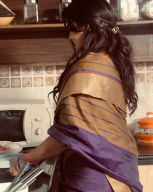 Reshma Muralidharan Instagram - Dear Everyone,

I want to take a moment to address the sudden ending of Nenjathai Killathe. It was never in our plans to conclude the show this way, and we truly understand the disappointment it has caused. The entire team—directors, writers, technicians, and fellow actors—put their heart and soul into this project, and it was more than just a show for us; it was a journey we deeply cherished.

Unfortunately, due to unforeseen circumstances, we were unable to continue. A television show is not just about one person; it is the hard work of hundreds of people whose livelihoods depend on it. Despite our best efforts to find solutions, we had to face a reality that was out of our control.

I request all my well-wishers and fans to handle this with positivity. Instead of spreading negativity or blame, let’s appreciate the beautiful moments Nenjathai Killathe gave us. Your love and support mean the world to me, and I hope to bring you more exciting projects soon.

With love and gratitude,
Reshma Muralidharan