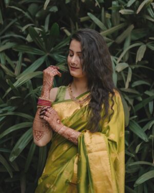 Revati Lele Instagram - 💕🍃

📸 @fotocopy_vm 💕
Mehendi artist : @gauris_artistic_heena 💕