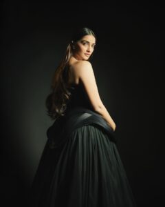 Producer Rhea Kapoor HD Photos and Wallpapers February 2025