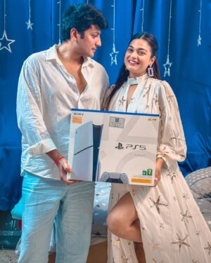 Ridergirl Vishakha Instagram - Thank you everyone for making this birthday so special 💕
@sherpa_life for the best birthday gift ever PS5 🎮
@eierene__ love the cake 🦄

Also, Now I am a ps5 girl, can’t wait to see you all on my gaming channel.