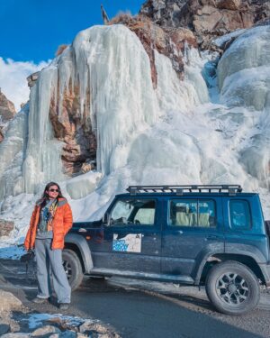 Ridergirl Vishakha Instagram - Driving DREAMS in white ❄️

(Spiti, winter, off-road, snow, ridergirlvishakha)