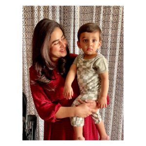 Ridhima Ghosh Instagram - Another trip around the sun, and my heart is full! Celebrating my birthday surrounded by the love of my family is the greatest gift of all. 🥰

Feeling so blessed and grateful for the laughter, love, and memories we create together. Here’s to cherishing every moment and making the most of the year ahead. 💫

Thank you, my dear family, for making me feel so special —you’re my greatest treasure! ❤️✨