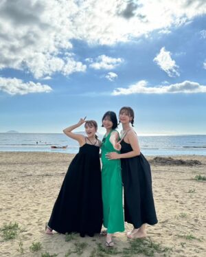 Rie Kitahara Instagram - いろいろ振り返ってたら
載せたい写真たくさん出てきちゃった！😂

こちらは夏の旅行の写真🍧

しーちゃんの地元に
大好きな人たちみーんなと行けた今年の夏☀️
楽しすぎたなあ
そのあと、しばらく西日本を大満喫しました
柳川に初めて行ったよ🍉

そして後輩🐏との
鳥取・島根旅行
念願のコナン三昧でした！！！！！！
最高だった~
日焼けしたくなさすぎてこんなです
 #名探偵コナン