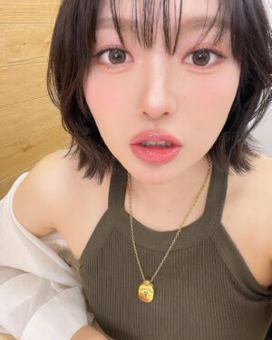 Rie Kitahara Instagram - 🦄💖💄🪽🫧
 #いむたんメイク
可愛すぎ~ｯ
憧れの鼻先ちゅるんになりました💖

YouTubeでメイクしてもらったょ🫶🏻
ぜひ動画でビフォアフご覧ください~！
@imutan_makeup 

カラコンはメイメ！ @meime.official 
@iamyukaf