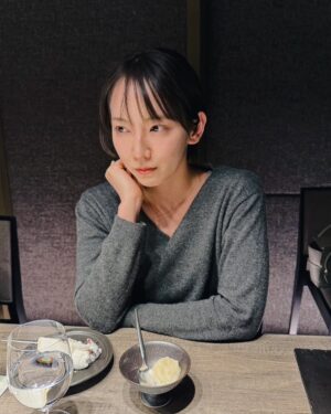 Riho Yoshioka Instagram - 大好きなジャンボ兄妹弟、
元気100倍今年も一緒に頑張ります👭🏻👬🏻
🧍🏻三男今度こそ!
美桜ちゃんの"あんぱん"が楽しみ過ぎる!

@satoshi_tsumabuki_official 
@imada_mio 

#バレンタインジャンボ　#3月10日まで
#ジャンボ兄妹 #当たりますように