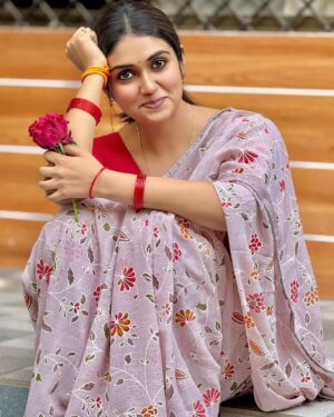 Rinku Rajguru Instagram - happy Valentine’s Day❤️

#rinkurajguru