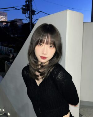 Rinne Yoshida Instagram - 髪の毛かわいくしてもろたあ
小池さんいつもありがとうです
お腹すいたーー
何食べようかな、何食べた？