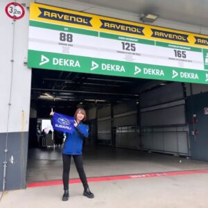 Risa Taneda Instagram - 🏁

アズールレーン×STIのコラボ企画！

アズールレーンさんのYouTubeにて公開中の
「ニュルブルクリンク24時間耐久レース完全密着！」の撮影のため
６月にドイツのニュルブルクまで行って参りました！

今回STIさんが選んでくださったアズールレーンのキャラを
私が演じさせていただいているご縁でオファーいただきまして
大変ありがたいことに取材やインタビューなどで様々なニュルの
貴重な体験を沢山させていただくことができました！

私自身レースの知識もニュルの知識も初心者だったのですが、
同じように初心者の方にも楽しんでもらえる番組にしたいということで
新鮮な気持ちで密着取材を楽しむことができました💪

まだYouTubeでご覧になってない方は、
初心者もガチ勢の方もこちらの番組をぜひチェックお願いします！
石川由依ちゃんの素敵ナレーションで解説もバッチリですよ♪

クルーの方のジャケットをお借りしての取材だったので
たくさんのSUBARUファンの方々に現地でお声がけいただき、
なんだか私もチームの一員になったような気持ちでとても嬉しかったです✨

あまりにも健全で真面目な番組なので
もはや何のゲームやねんというツッコミが現地でも
何度も撮影チームの皆さんから飛び交っていたのは内緒ですよ…笑

#私の写真ばっかでごめん
#レースの詳細やニュルの様子はぜひ番組で