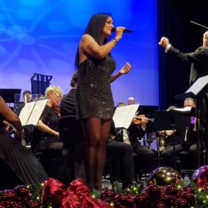 Rita Guerra Instagram - O ano de 2024 teve inúmeras memórias muito marcantes e deixo aqui algumas, entre concertos , amigos e família .

Foram muitos os concertos com os meus músicos e com várias das nossas excelentes Bandas Filarmónicas e Orquestras no continente e  ilhas.

Que 2025 venha com muita saúde, trabalho e felicidade para todos🥰
Da minha parte irão ter surpresas já no mês de Fevereiro😉

RG