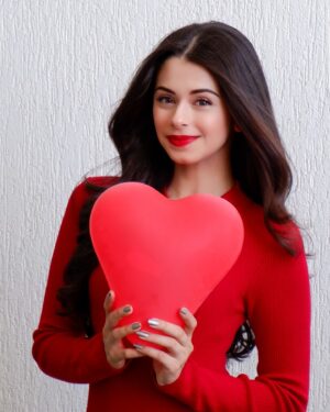 Ritika Badiani Instagram - Happy Valentine’s Day ♥️ 

#RitsBadiani #RitikaBadiani #HappyValentinesDay #Love