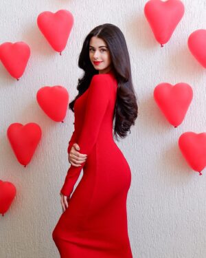 Ritika Badiani Instagram - Happy Valentine’s Day ♥️ 

#RitsBadiani #RitikaBadiani #HappyValentinesDay #Love