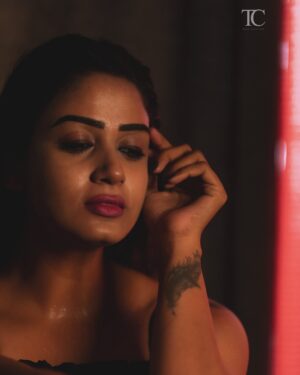 Riya Vishwanathan Instagram - Game on, I don’t back down.
.
.
.
#pictures #photooftheday #photography 
#photshoot #portraitphotography 
#riyavishwanathan