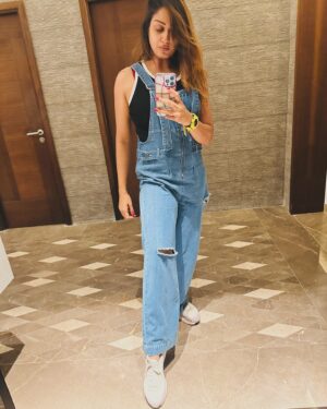 Riya Vishwanathan Instagram - Craziest part of my birthday ❤️06.01❤️ #happyme 

10.01.2025
.
Location @sheratonchennai 
.
#newpost #post #postoftheday 
#birthdayvibes #lunchdate #birthdaygirl 
#specialday #memoriesforlife #memories 
#riyavishwanathan