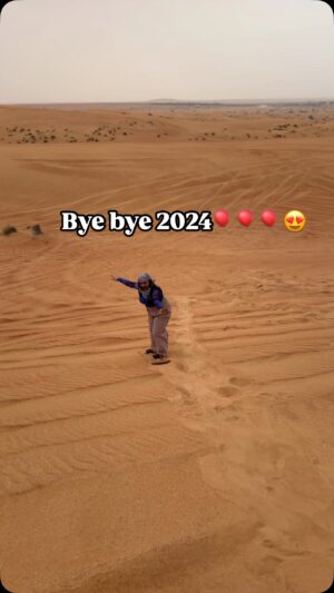 Rohini Reddy Instagram - Bye bye 2024 …🎈🫰🏻

Welcome 2025 🌟🦋💕

Me new year resolution Enti ???? #biggboss 
Comment cheyandi❤️#rohini