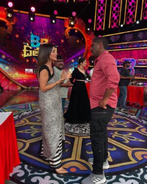 Rohini Reddy Instagram - MAZAKA moments at the Bigg Boss Season 8 Reunion! Thank you, Maa TV, for the love and the platform to let us shine 🖤✨🪩🤍 P.S- @actressrohini @tastyteja loved grooving with you both 🙈🥰💃 #Grateful #MAZAKAFamily #Promotions