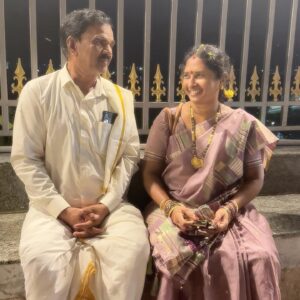Rohini Reddy Instagram - “The memories we make with our family is everything.” 

I love you 🥰 my fam ….

My outfit @twilight_designers ❤️

Swipe left 🤩

#mom #dad #sister #rohini #family #spirituality #temple #trip #biggboss #biggbossrohini