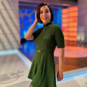Roko Instagram - Visita exprés a @latarde_rtva @canalsurradiotv 🍀
Estilismo: @mara.estilismo 
👗 @zara 
MakeUp: @valemaquillarte 
Pelu: @albertaido 
📸  @yosoyvivylin 
#tupidealuniversoyseteconcedera 
#volveralorigen