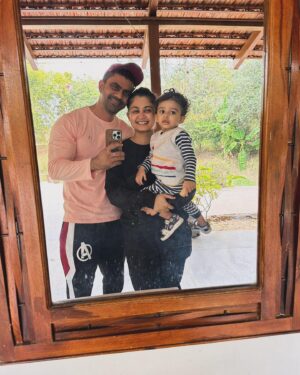 Ruchi Savarn Instagram - Happy birthday to the best dad and best life partner.. a father more motherly than the mother, with finest fatherly instincts and the bestest friend.. We love you daddy from Thor, Ruan and mumma..🐕‍🦺👶👩‍👦