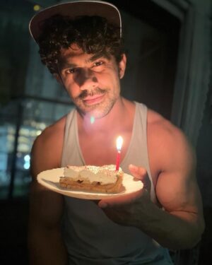 Ruchi Savarn Instagram - Happy birthday new born daddy..🎊🎉🥳🥳 
From Coco squad- Thor Ruan and Ruchi 🐕👶💁
We love you daddy🥳🥳🥳🥳