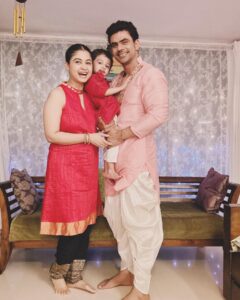 Ruchi Savarn Most Liked Photos and Posts
