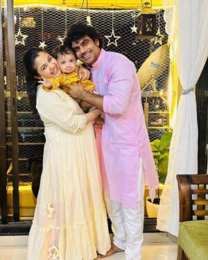 Ruchi Savarn Instagram - Happy Diwali everyone!

Thank you @ankittmohan for being a fire cracker in my life. I always was an independent and self reliant person but then you came and made the hustle called life so adventurous! You spread your sparkle everywhere you go.. you give a piece of your heart to everyone you meet.. kabhi kabhi chakri bhi ban jate ho jo haath nahi aati🤭 par wahi mazza hai!! I love you and I love us! 

We are so fortunate that Mom and dad were with us to make this Diwali even more memorable 🫶🫶🫶

Our precious Thor has been the best blessing we have.. 🫶🫶

Ruan is a toddler now.. expect only hilarious posing😝